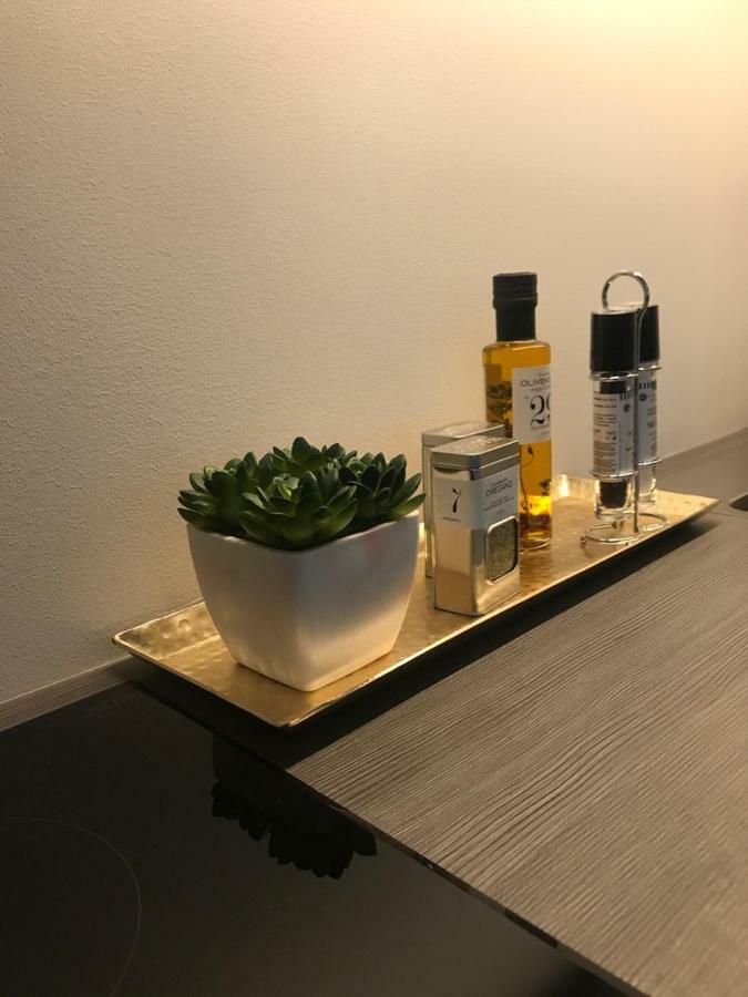 Forde Apartment *